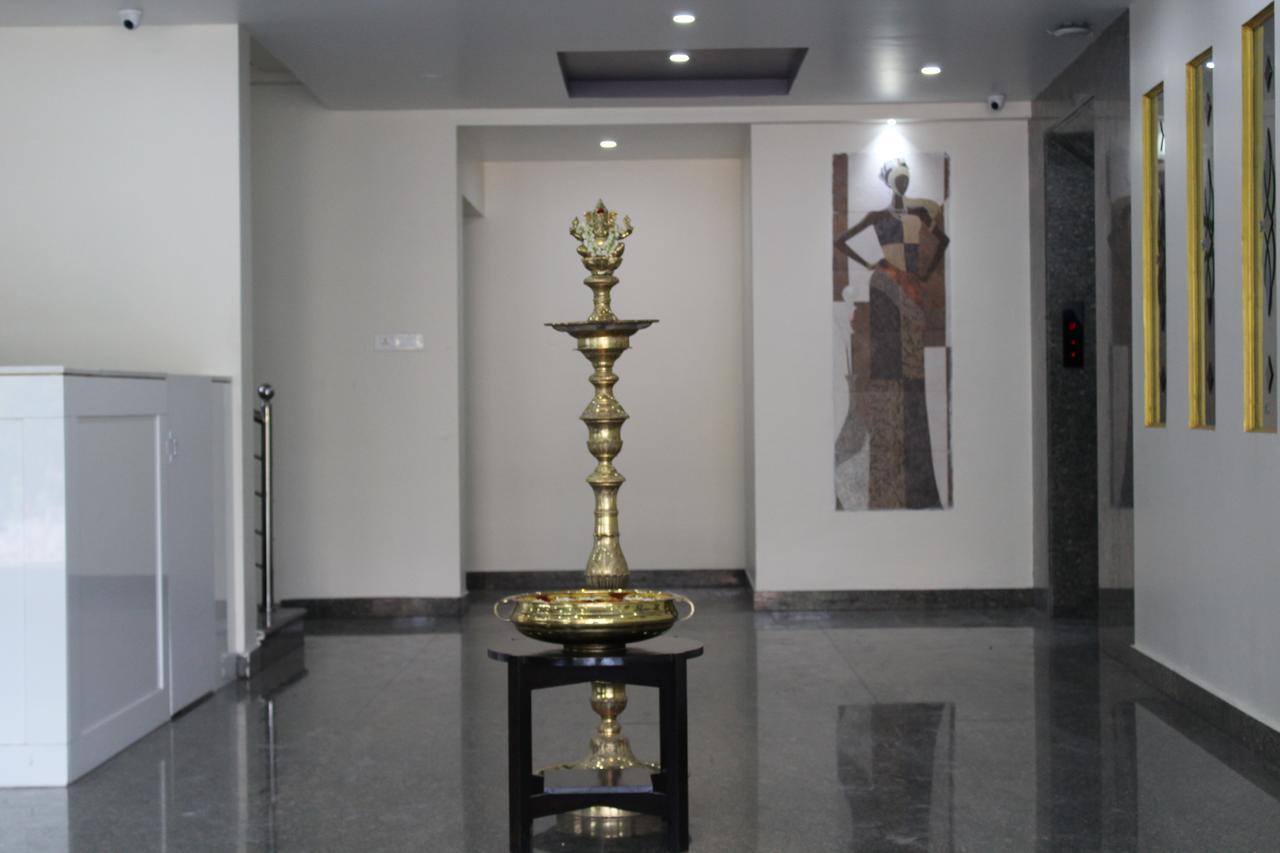 Hotel Jaidharshini Palace Kumbakonam Exterior foto